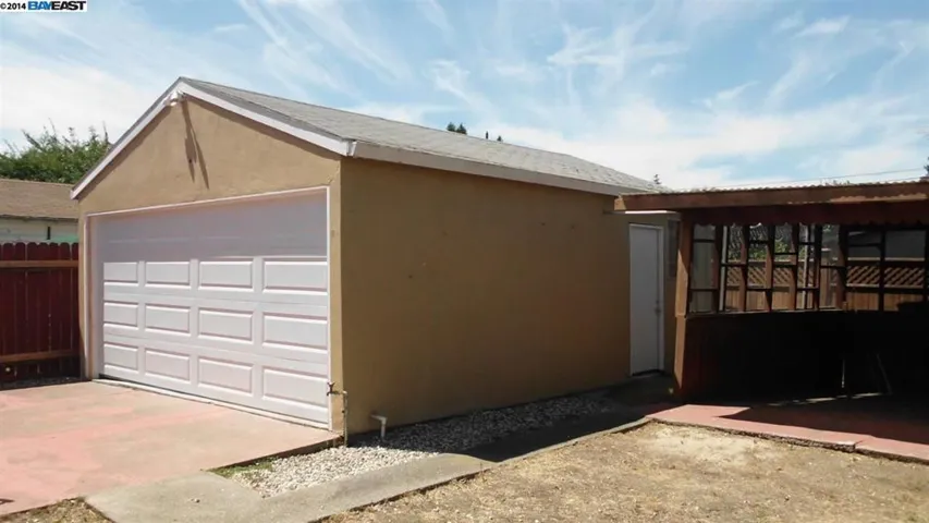 215 Foothill Blvd, San Leandro, California 94577-2104