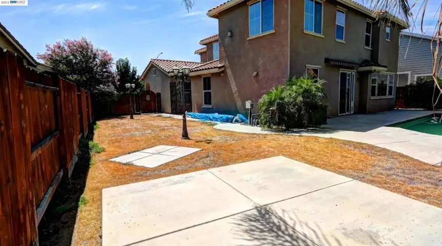 1681 Riverview Ave, Tracy, California 95377-8287