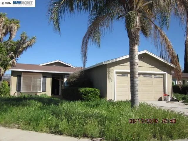 190 S Central Avenue, Tracy, California 95376