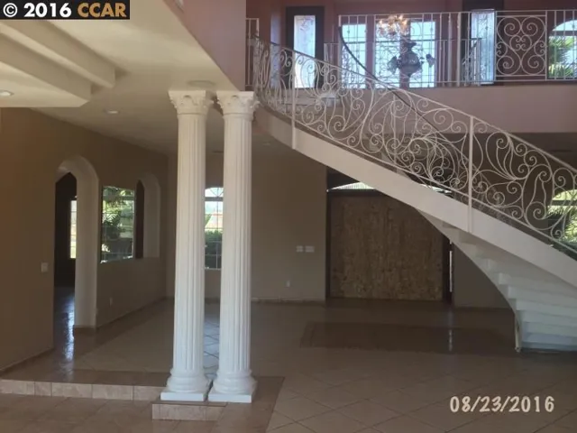 9886 S Mckinley Ave, French Camp, California 95231-9796