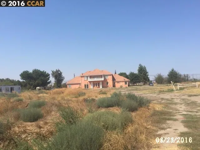 9886 S Mckinley Ave, French Camp, California 95231-9796