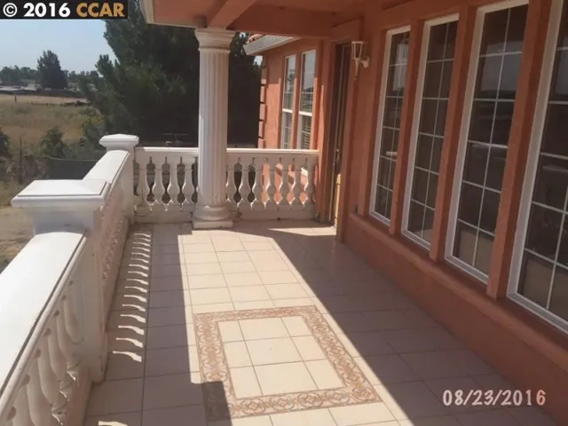 9886 S Mckinley Ave, French Camp, California 95231-9796