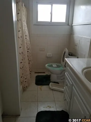 8451 Aster Ave, Oakland, California 94605