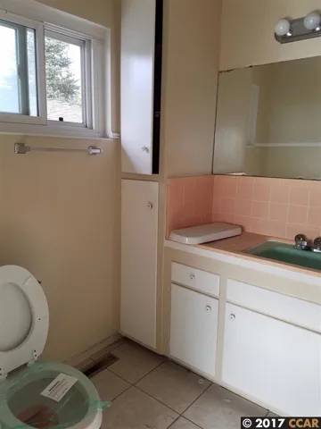 8451 Aster Ave, Oakland, California 94605