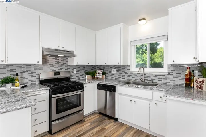 927 Lobos Ct, Manteca, California 95336