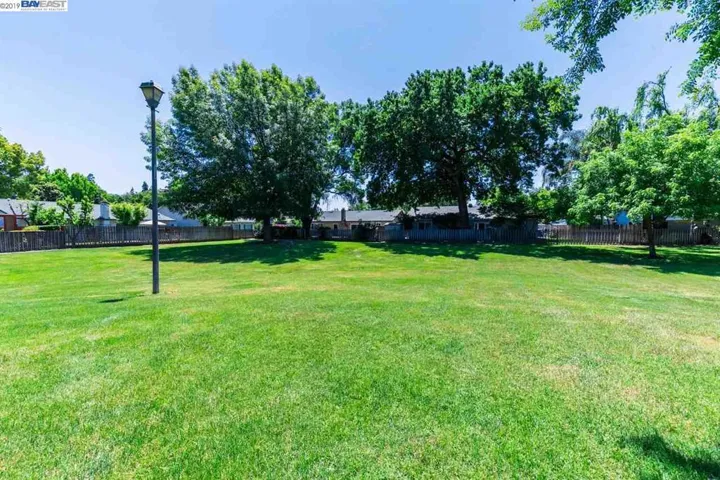 927 Lobos Ct, Manteca, California 95336
