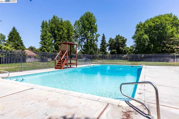 927 Lobos Ct, Manteca, California 95336
