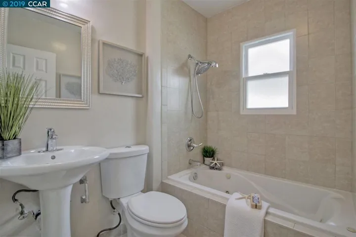 Can you say 'jetted tub'?
