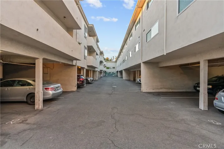 5320 Zelzah Avenue 316, Encino, California 91316