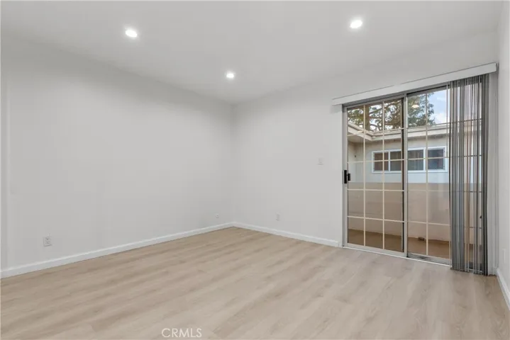 5320 Zelzah Avenue 316, Encino, California 91316