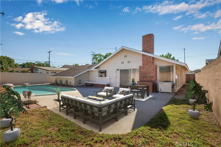 Outdoor Living - Virtually staged.