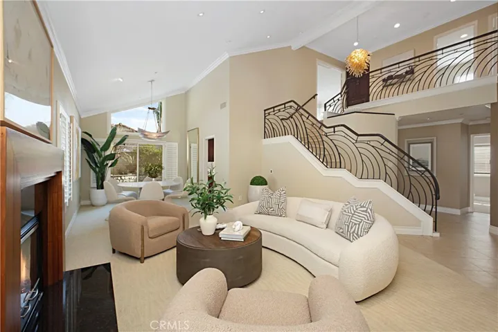 Formal living area