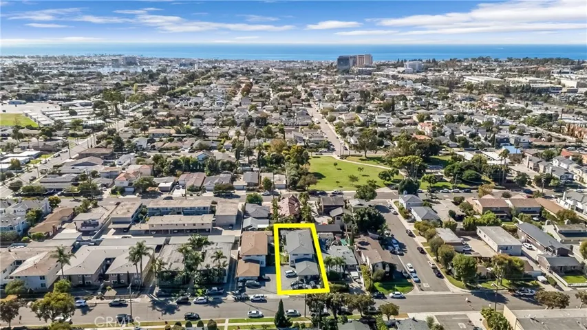 263 E 16th Place, Costa Mesa, California 92627
