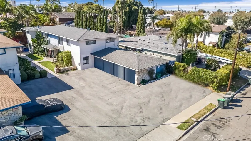 263 E 16th Place, Costa Mesa, California 92627