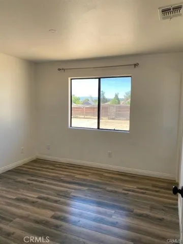 14961 Walnut Street 2, Hesperia, California 92345