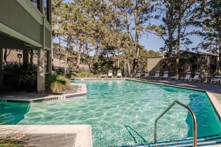 397 Half Moon Lane 12, Daly City, California 94015