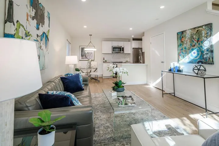 397 Half Moon Lane 12, Daly City, California 94015