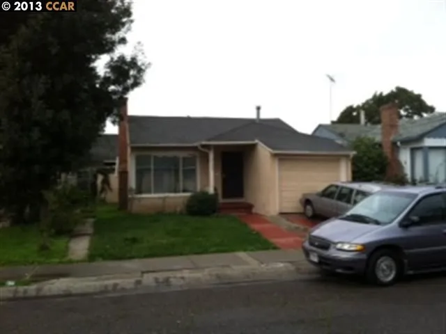 8123 Dowling St, Oakland, California 94605-3436