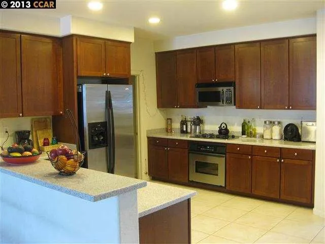 320 Hill Ave, Oakley, California 94561-2710