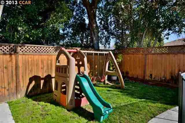 920 Notre Dame Ave, Concord, California 94518-2519