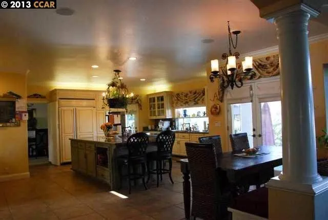 5662 Oakmont Ct, Discovery Bay, California 94505-1405