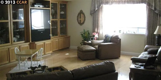 4024 Pickford Way, Modesto, California 95356