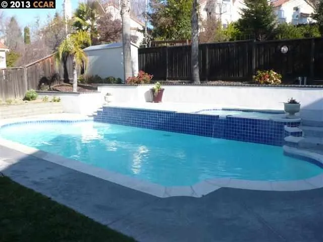 5256 Boulder Court, Concord, California 94521-1669
