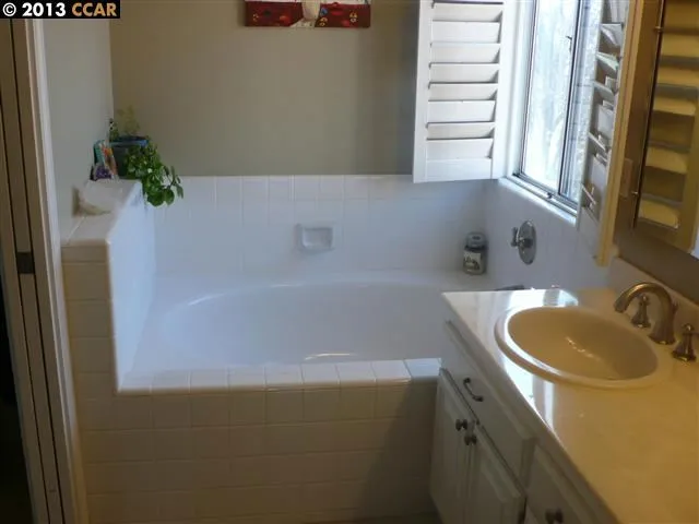 5256 Boulder Court, Concord, California 94521-1669