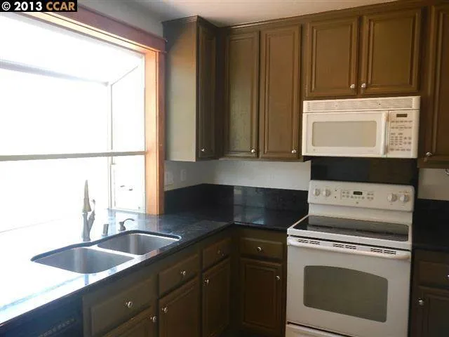 4909 Rocky Rd, Richmond, California 94803-2143
