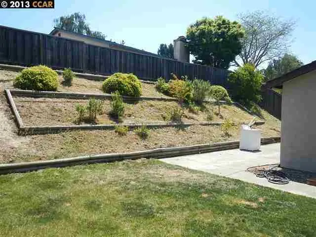 4909 Rocky Rd, Richmond, California 94803-2143