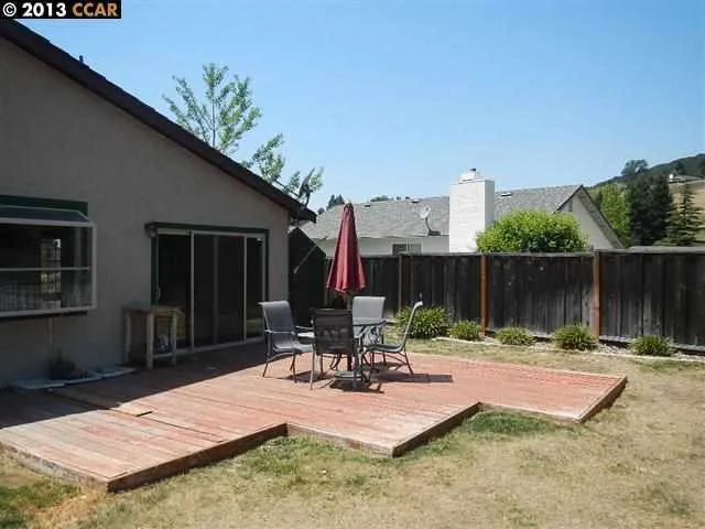 4909 Rocky Rd, Richmond, California 94803-2143