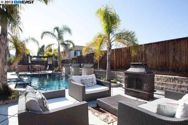 2325 Allegro St, Livermore, California 94550-4380