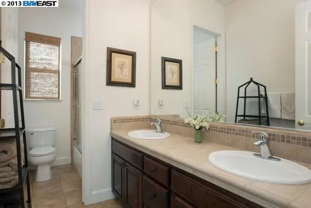 2325 Allegro St, Livermore, California 94550-4380