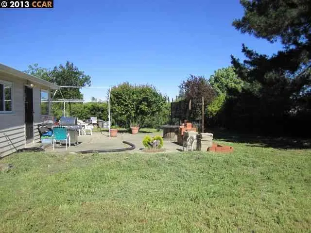 4275 Thompson Dr, Concord, California 94518-1853