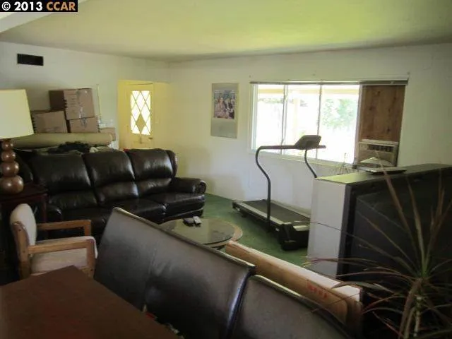 4275 Thompson Dr, Concord, California 94518-1853