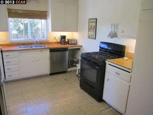 4275 Thompson Dr, Concord, California 94518-1853