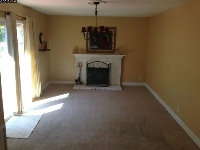 1507 Laverne Way, Concord, California 94521-2223