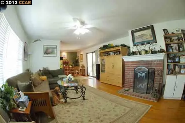 109 Kerman Dr, Concord, California 94518-1210