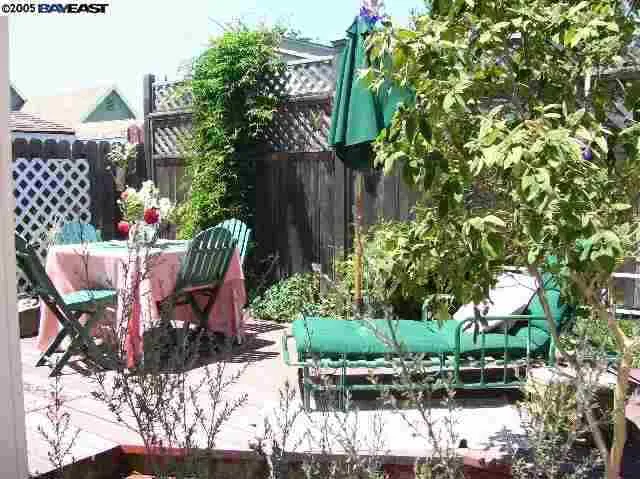 Back Yard​​‌​​​​‌​​‌‌​​‌​​​‌‌​​​‌​​‌‌​​‌‌​​‌‌​​​​ Deck