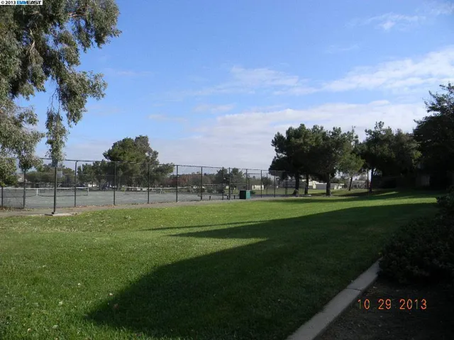 2660 Golden Springs Dr, Tracy, California 95376-0736