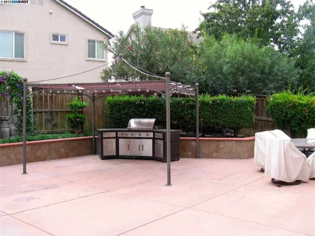 5664 Natoma Cir, Stockton, California 95219