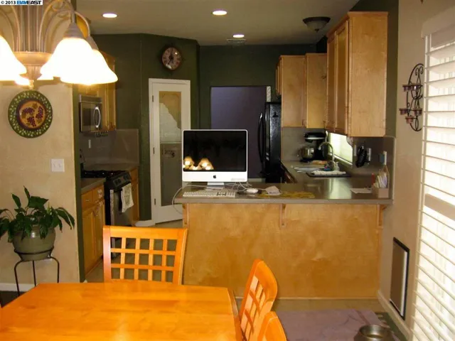 5664 Natoma Cir, Stockton, California 95219