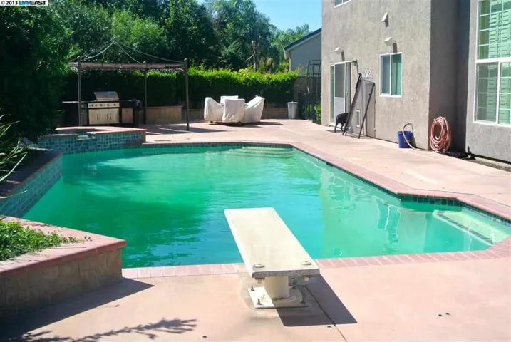 5664 Natoma Cir, Stockton, California 95219