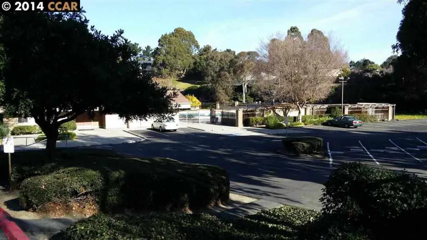 1028 View Dr, Richmond, California 94803-1250