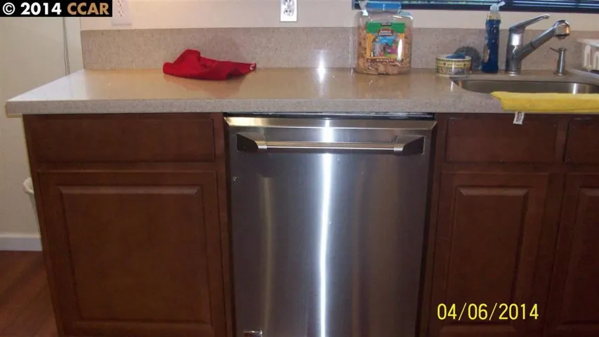1193 Tilson Dr, Concord, California 94520-4057