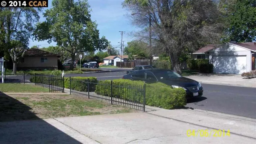 1193 Tilson Dr, Concord, California 94520-4057