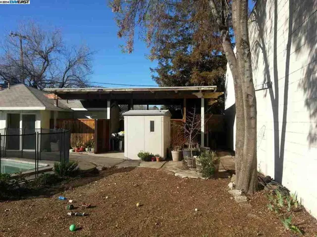 97 Doris Dr, Pleasant Hill, California 94523-2952