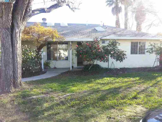 97 Doris Dr, Pleasant Hill, California 94523-2952