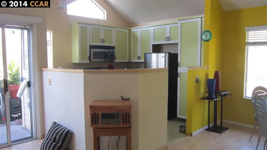 374 Porthole Ct, Hercules, California 94547-2029