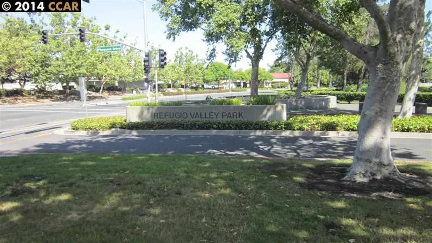 374 Porthole Ct, Hercules, California 94547-2029